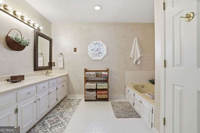 4895 Puritan Drive, Sugar Hill, GA 30518