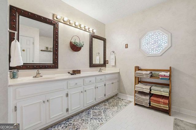 4895 Puritan Drive, Sugar Hill, GA 30518