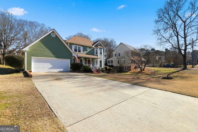 4895 Puritan Drive, Sugar Hill, GA 30518