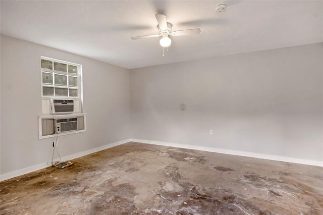 2919 Cochran Street, Houston, TX 77009