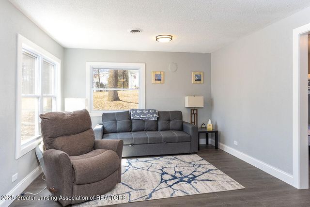 412 N Scott Drive, Farwell, MI 48622