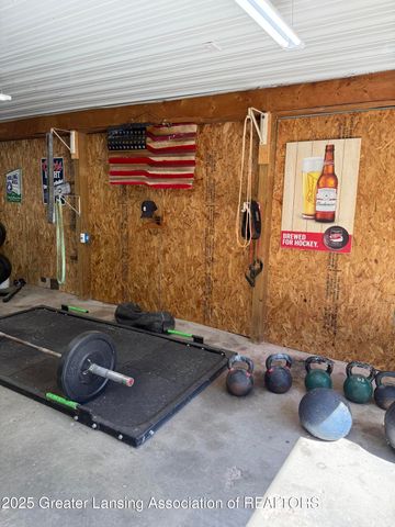 412 N Scott Drive, Farwell, MI 48622