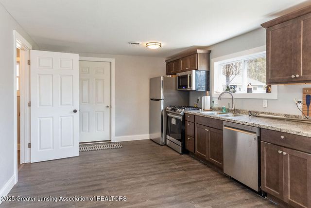 412 N Scott Drive, Farwell, MI 48622
