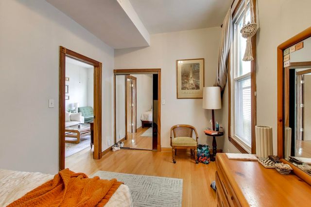 2527 N Ashland Avenue, Chicago, IL 60614