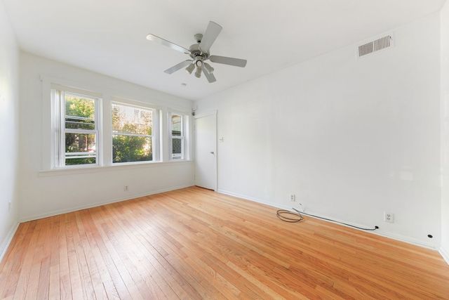 2527 N Ashland Avenue, Chicago, IL 60614