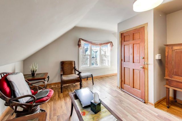 2527 N Ashland Avenue, Chicago, IL 60614