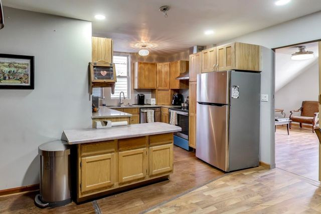 2527 N Ashland Avenue, Chicago, IL 60614