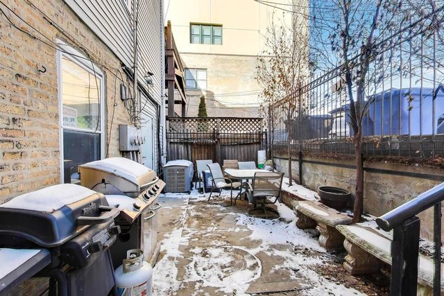 2527 N Ashland Avenue, Chicago, IL 60614