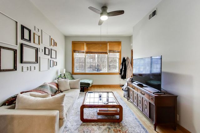 2527 N Ashland Avenue, Chicago, IL 60614