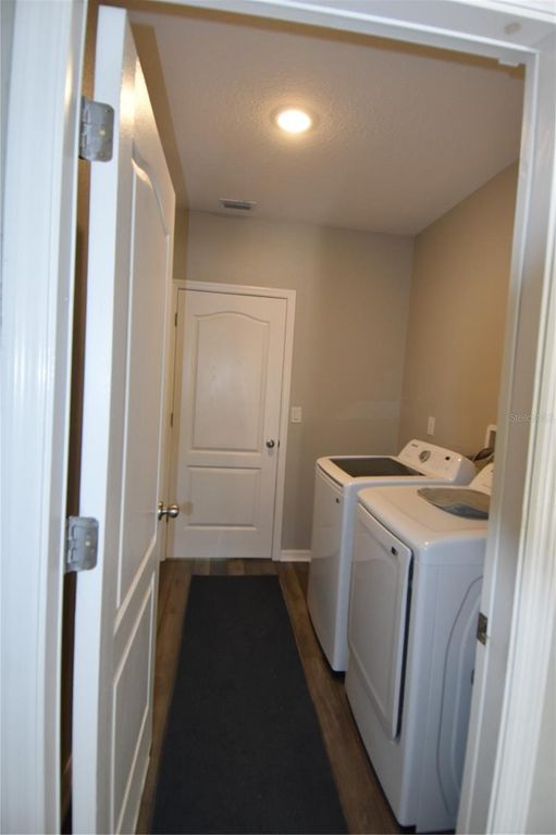 Image 26 of property listing at 14241 RAVINE AVENUE, Weeki Wachee, FL 34614