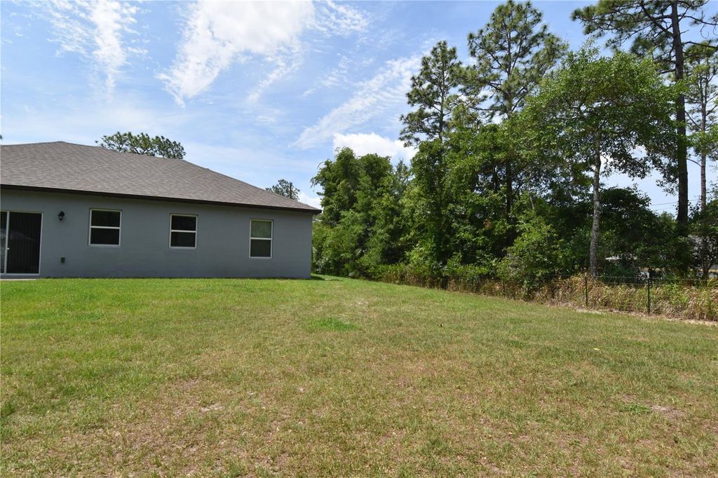 Image 32 of property listing at 14241 RAVINE AVENUE, Weeki Wachee, FL 34614