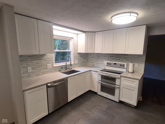 9270 Budd Run Drive, Indianapolis, IN 46250