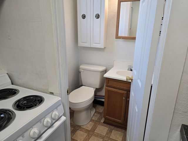 551 E MIRACLE STRIP Parkway, 7, Mary Esther, FL 32569