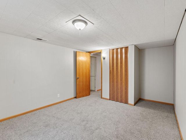 1611 E 87th Street, Bloomington, MN 55425