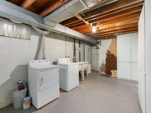 1611 E 87th Street, Bloomington, MN 55425