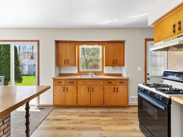 1611 E 87th Street, Bloomington, MN 55425