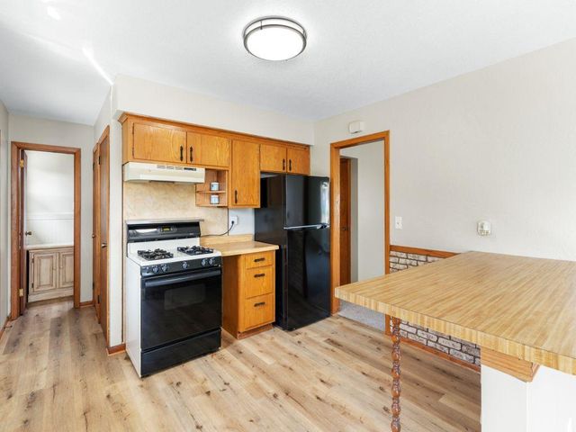 1611 E 87th Street, Bloomington, MN 55425