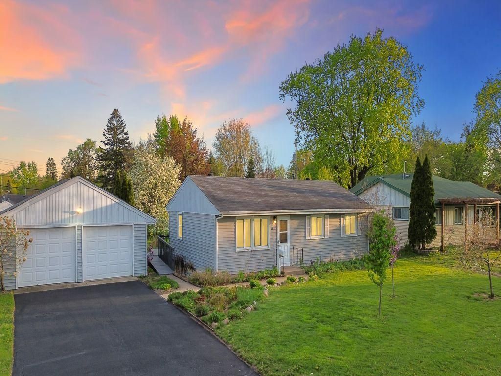 1611 E 87th Street, Bloomington, MN 55425