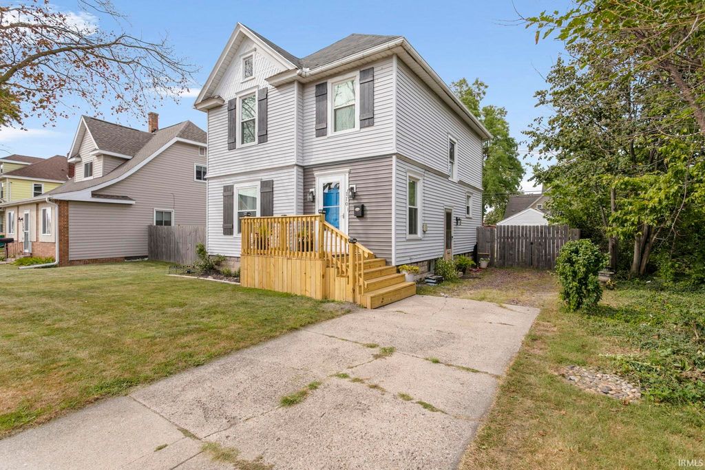 110 W 7th Street, Mishawaka, IN 46544
