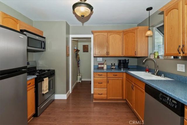 23723 Hillside, Crestline, CA 92325