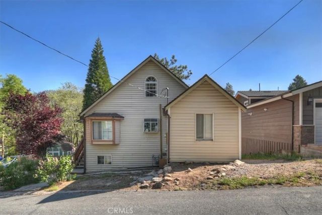23723 Hillside, Crestline, CA 92325