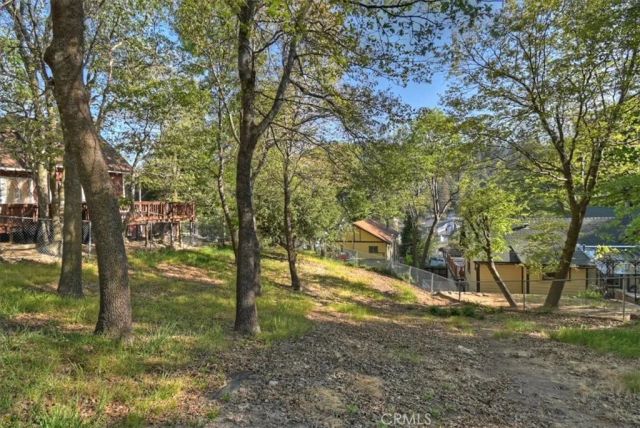 23723 Hillside, Crestline, CA 92325