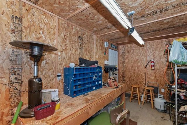 23723 Hillside, Crestline, CA 92325