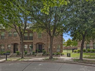 5534 Grosseto Drive, Frisco, TX 75034