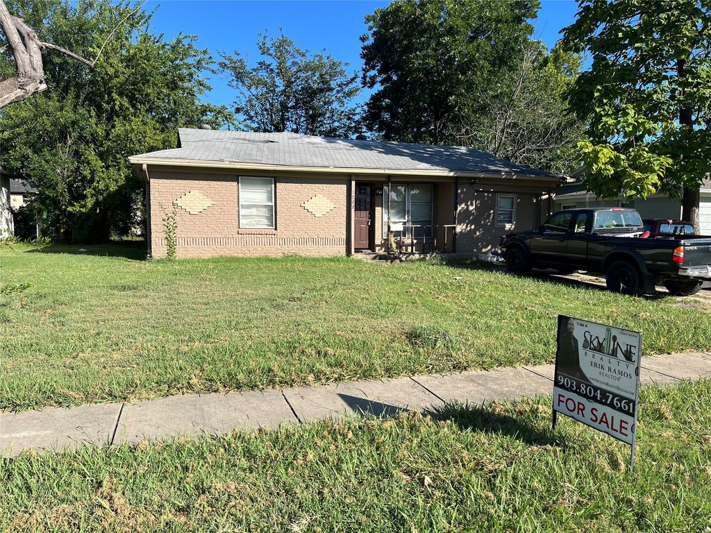 1722 Buena Vista Street, Mesquite, TX 75149