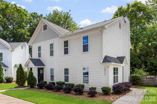 1511 Briar Creek Road B, Charlotte, NC 28205