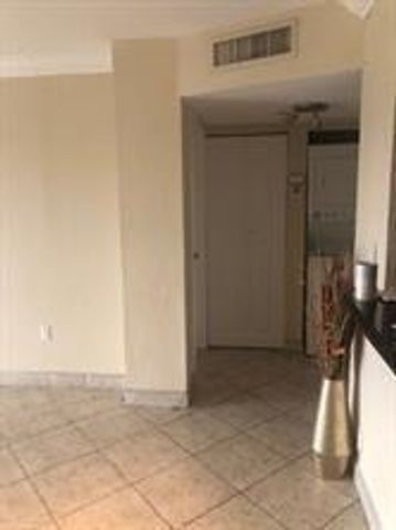 4174 Inverrary Drive 907, Lauderhill, FL 33319