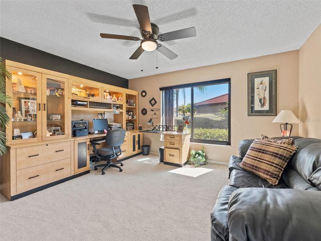 4830 LONGWATER WAY, Tampa, FL 33615