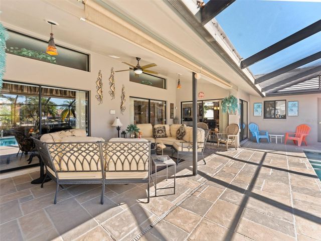 4830 LONGWATER WAY, Tampa, FL 33615