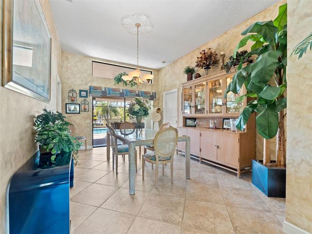 4830 LONGWATER WAY, Tampa, FL 33615