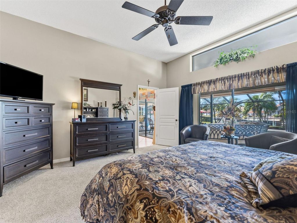 Image 24 of property listing at 4830 LONGWATER WAY, Tampa, FL 33615