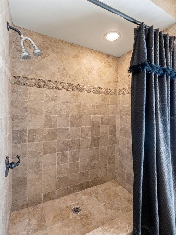 Image 33 of property listing at 4830 LONGWATER WAY, Tampa, FL 33615