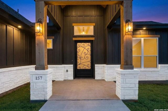157 ESTATES DR, La Vernia, TX 78121