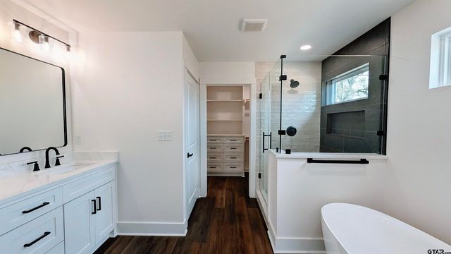 10374 CR 338, Lindale, TX 75771