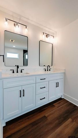 10374 CR 338, Lindale, TX 75771