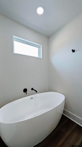 10374 CR 338, Lindale, TX 75771