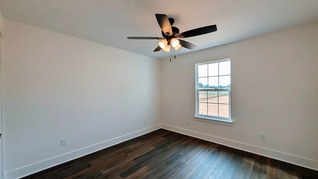 10374 CR 338, Lindale, TX 75771