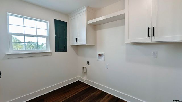 10374 CR 338, Lindale, TX 75771