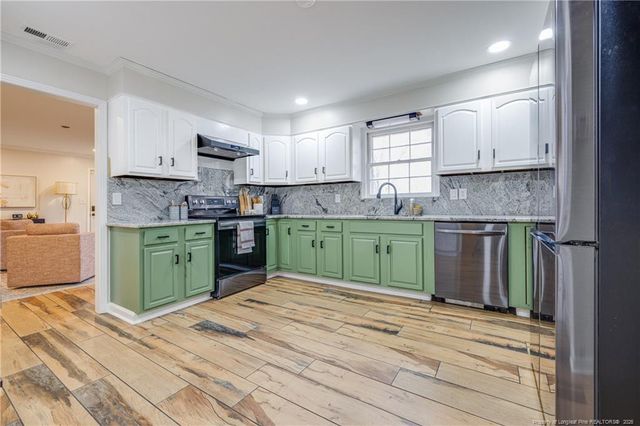 1250 Overhills Road, Linden, NC 28356