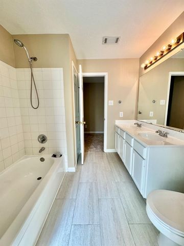 16902 Cobbler Crossing Drive, Sugar Land, TX 77498