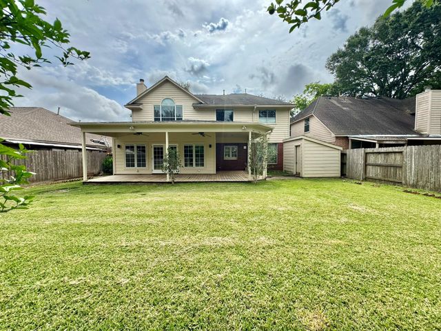 16902 Cobbler Crossing Drive, Sugar Land, TX 77498