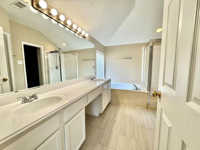 16902 Cobbler Crossing Drive, Sugar Land, TX 77498