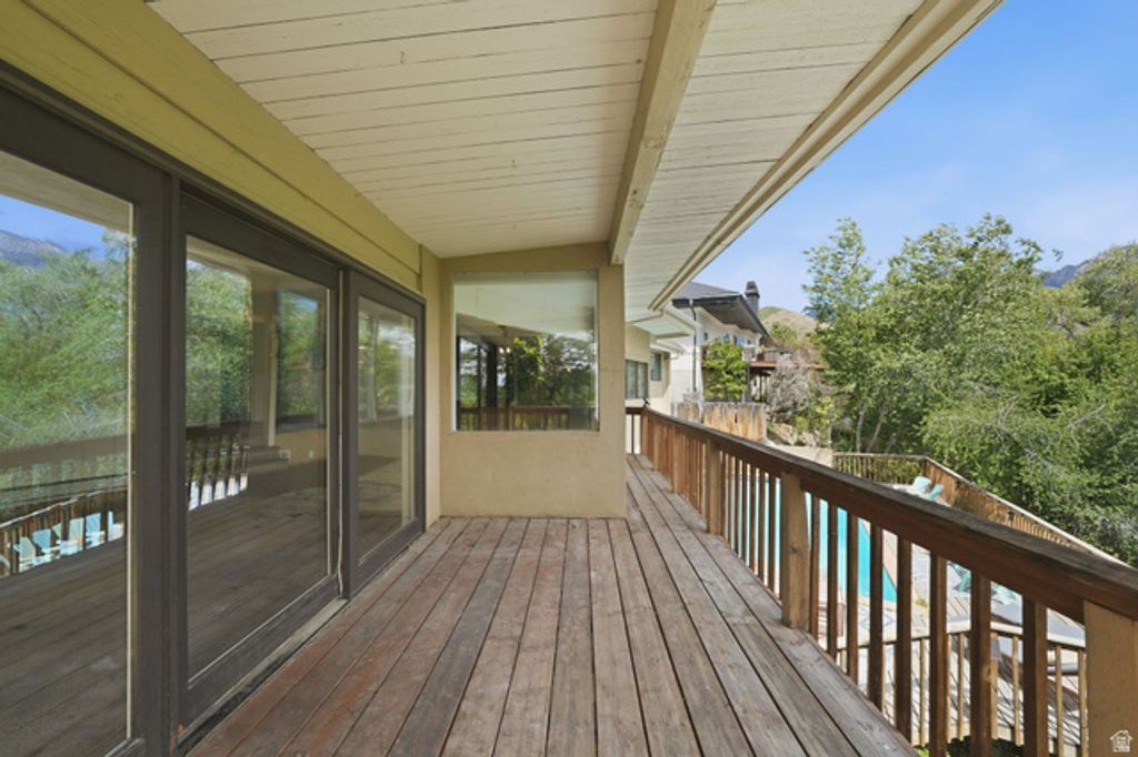 Image 41 of property listing at 3014 E MILLCREEK CANYON RD, Millcreek, UT 84109
