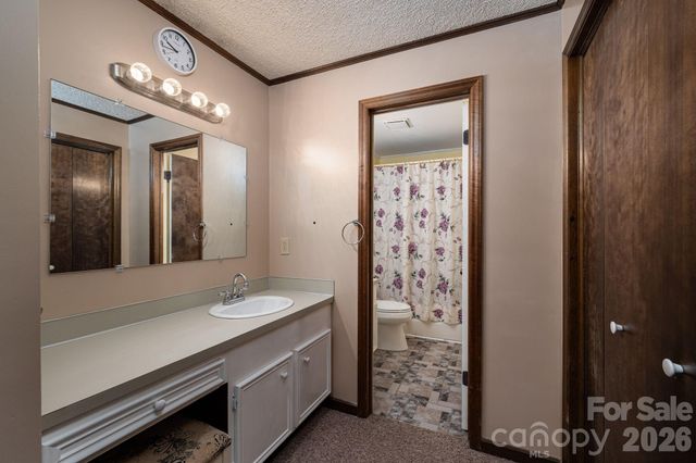 1841 Oak Hollow Road, Gastonia, NC 28054