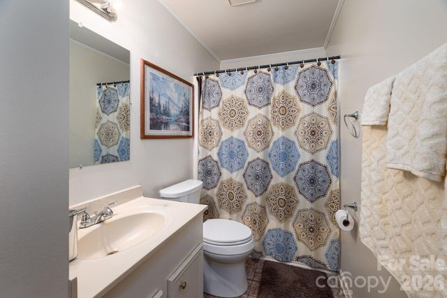 1841 Oak Hollow Road, Gastonia, NC 28054