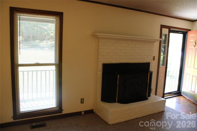 1841 Oak Hollow Road, Gastonia, NC 28054